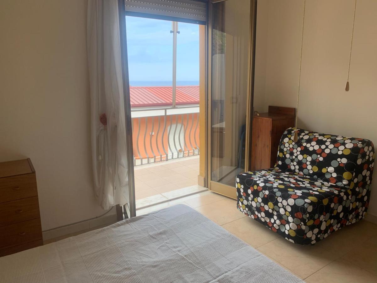 Residence La Fenice Ff Giardini Naxos Exterior photo