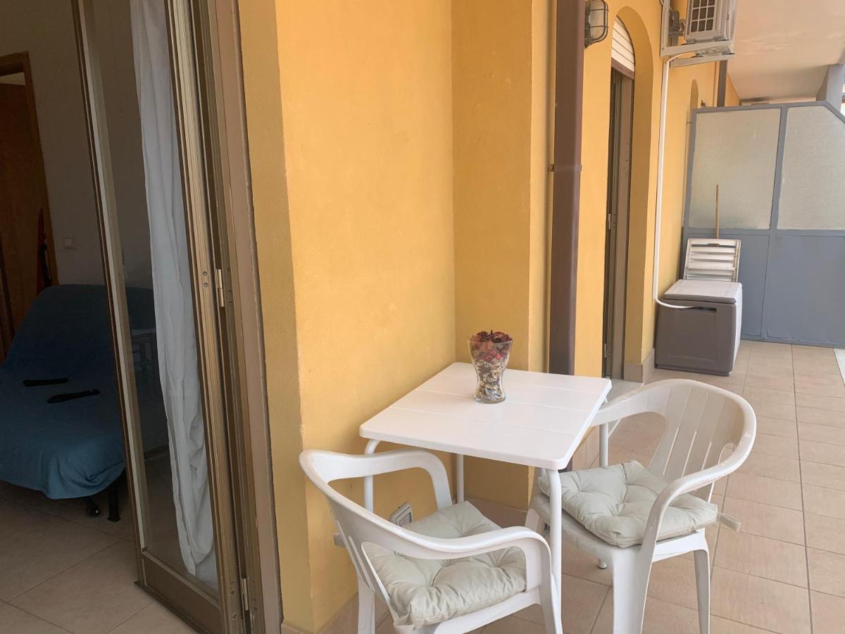 Residence La Fenice Ff Giardini Naxos Exterior photo