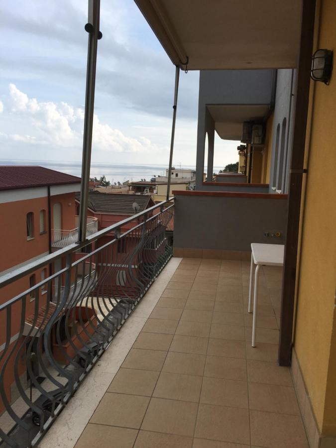 Residence La Fenice Ff Giardini Naxos Exterior photo